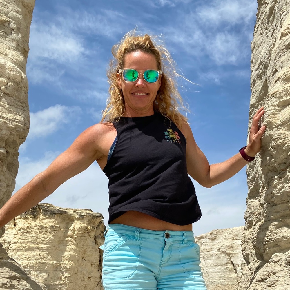 Meet your Posher, April